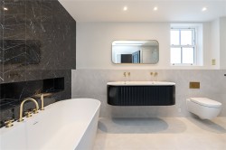 Images for Leigh Court Close, Cobham, Surrey