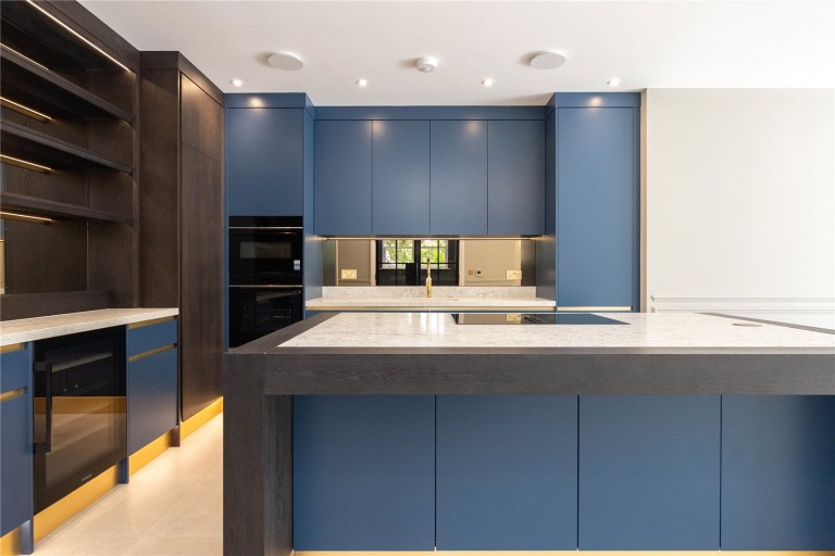 Images for Leigh Court Close, Cobham, Surrey