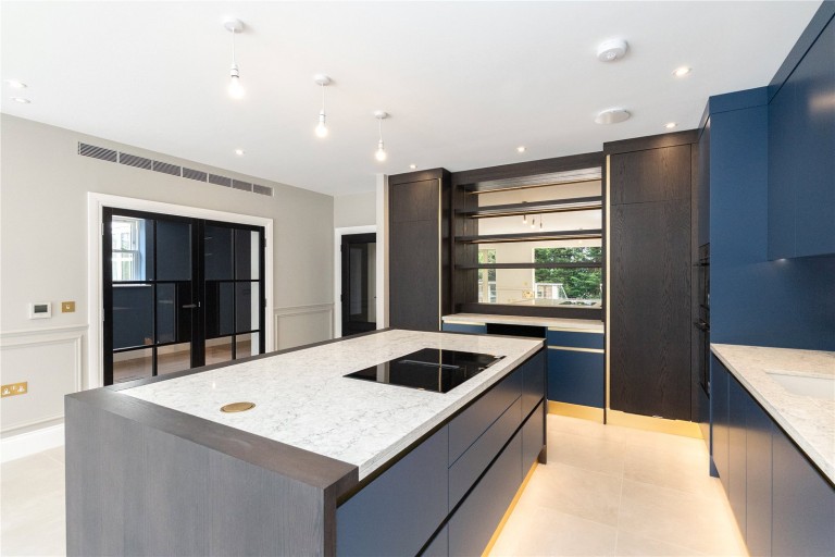 Images for Leigh Court Close, Cobham, Surrey