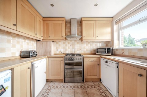 Click the photo for more details of Marlborough Close, Walton-On-Thames, Surrey