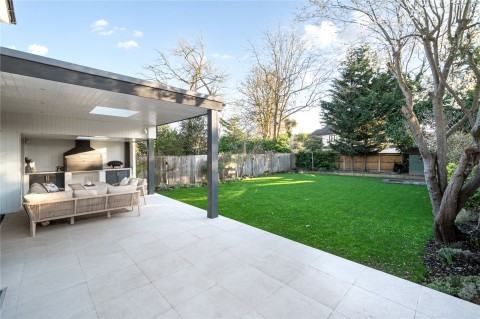 Click the photo for more details of Garrick Close, Walton-on-Thames, Surrey