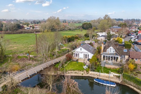 Click the photo for more details of The Creek, Lower Sunbury, Surrey