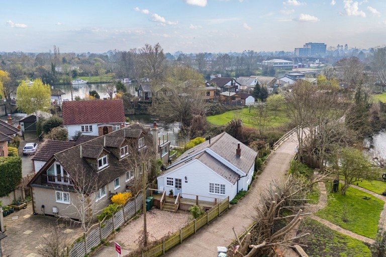 Images for The Creek, Lower Sunbury, Surrey