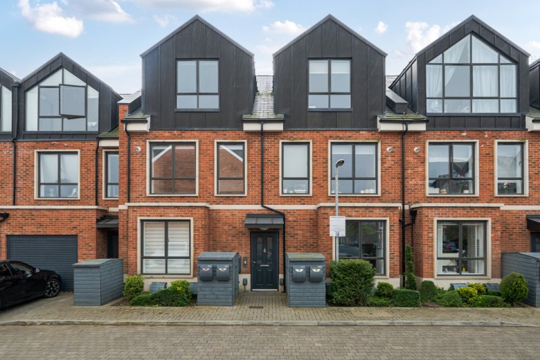 Click the photo for more details of Harlow Gardens, Kingston Upon Thames