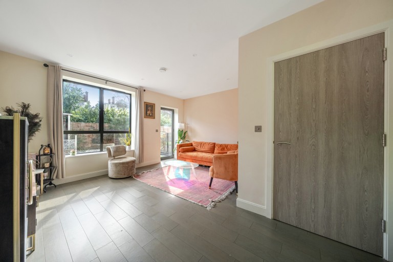 Images for Harlow Gardens, Kingston Upon Thames