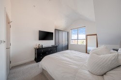 Images for Harlow Gardens, Kingston Upon Thames