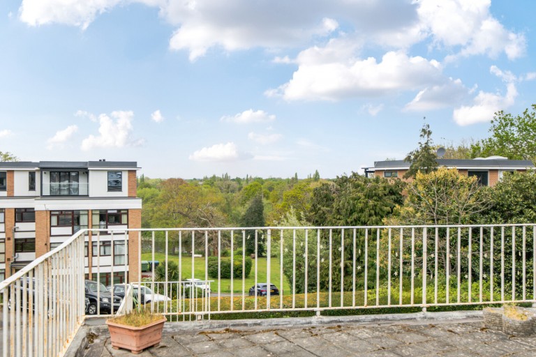 Images for Beechcroft Manor, Weybridge, Surrey
