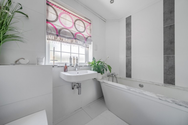 Images for Oatlands Drive, Weybridge, Surrey