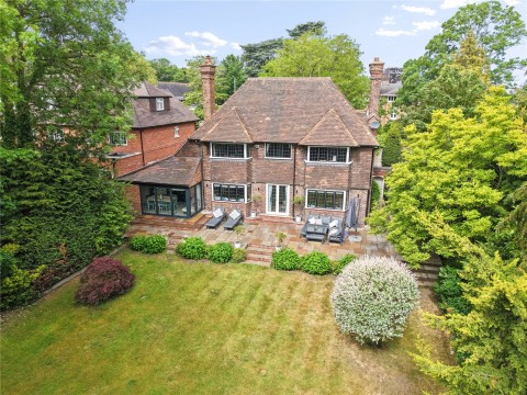Click the photo for more details of Oatlands Drive, Weybridge, Surrey