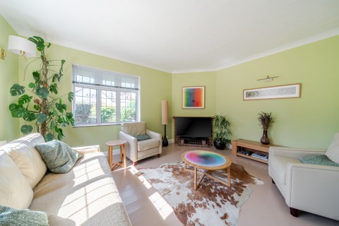 Click the photo for more details of Dudley Road, Walton-On-Thames, Surrey