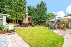 Images for Minsterley Avenue, Shepperton