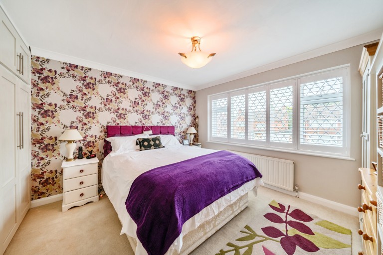 Images for Minsterley Avenue, Shepperton