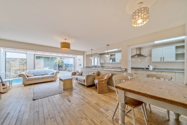 Images for Sandhills Meadow, Shepperton