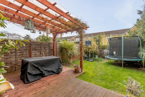 Click the photo for more details of Walton-On-Thames, Surrey