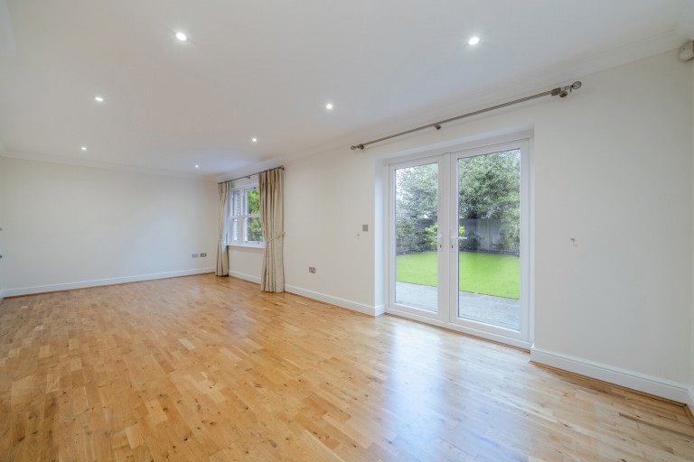 Images for Old Rectory Gardens, Cobham, Surrey