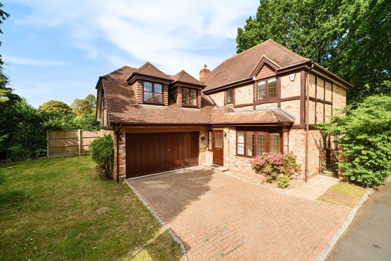 View Full Details for The Grange, Midway, Walton On Thames, KT12