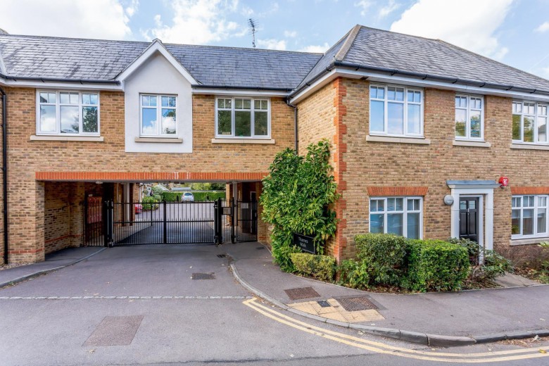 Click the photo for more details of Manor Road, Walton On Thames, Surrey
