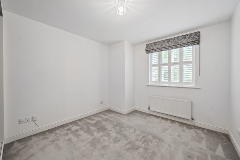 Images for Lyster Mews, Cobham, Surrey