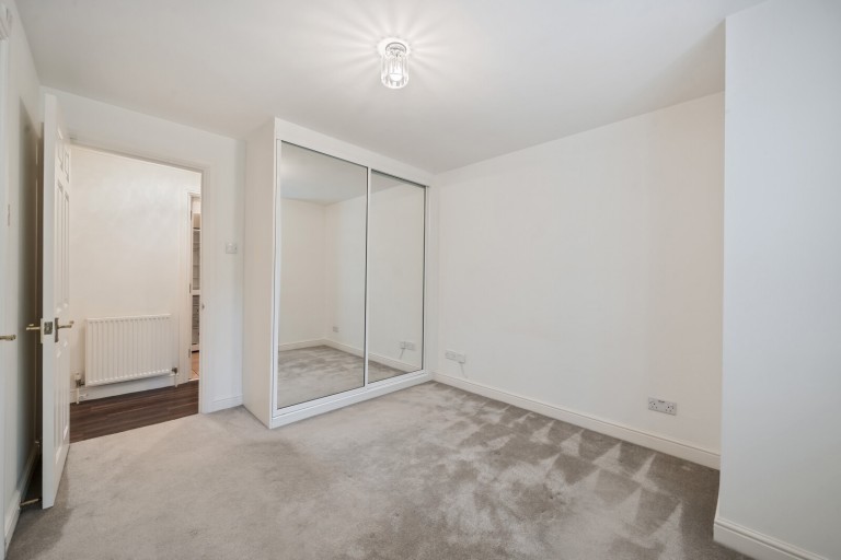 Images for Lyster Mews, Cobham, Surrey