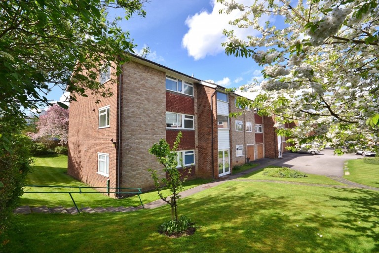 Images for Hillbrow Court, Esher, Surrey