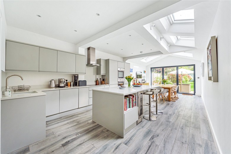 Click the photo for more details of Portsmouth Road, Cobham, Surrey