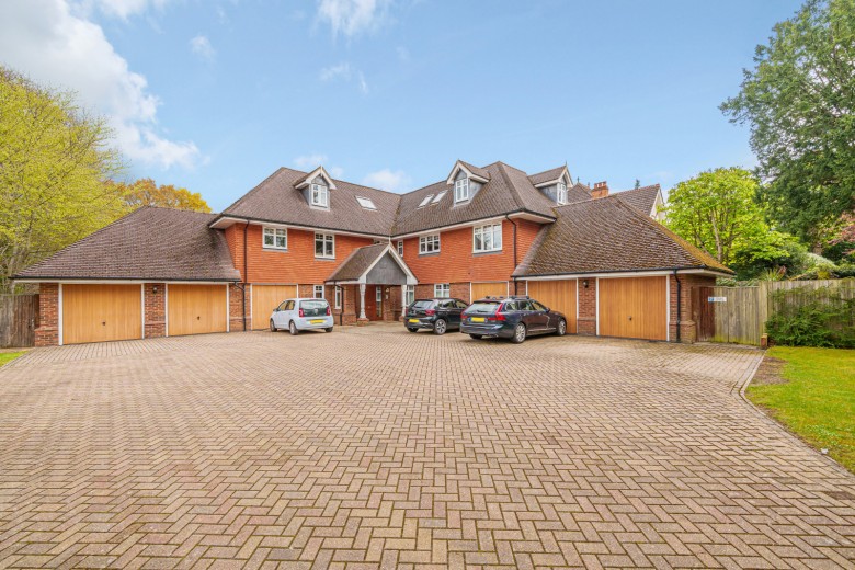 Click the photo for more details of Ashley Road, Walton-On-Thames, Surrey