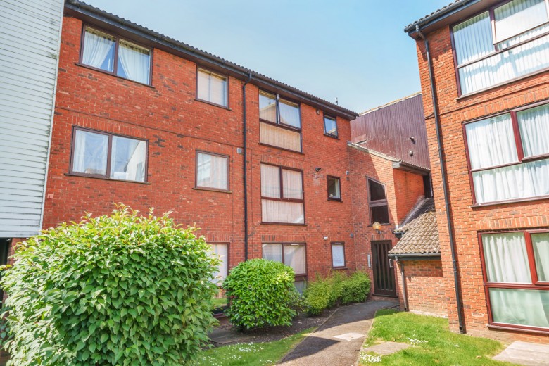 Click the photo for more details of Laleham Road, Shepperton, TW17