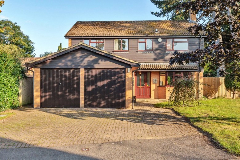 Click the photo for more details of Pine Walk, Great Bookham, Leatherhead