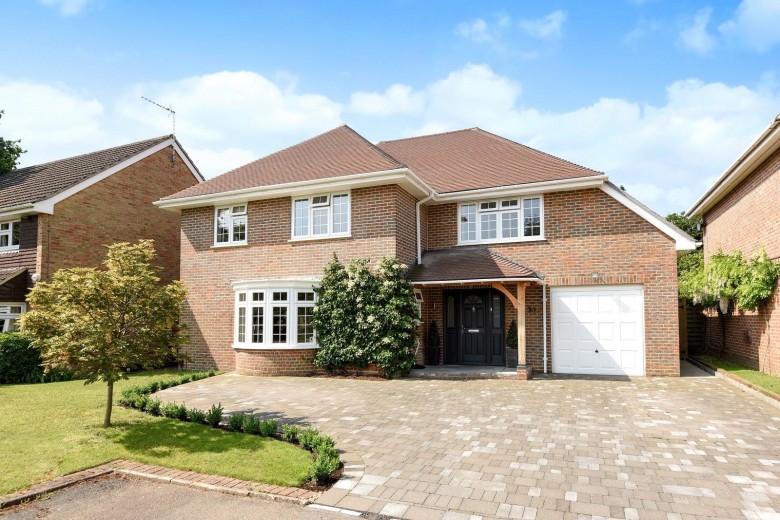 Click the photo for more details of Ferndown Gardens, Cobham, KT11