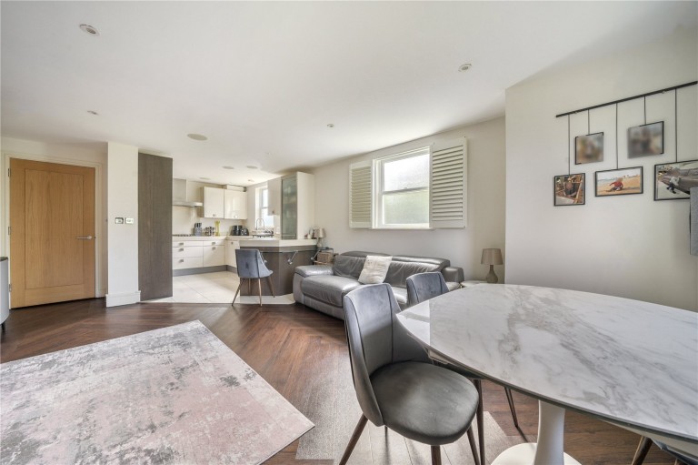 Images for The Furlongs, Esher, Surrey