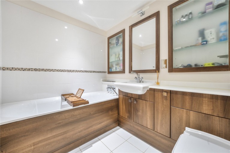 Images for The Furlongs, Esher, Surrey