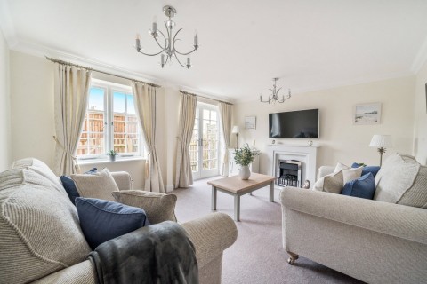 Click the photo for more details of Portsmouth Road, Cobham, Surrey