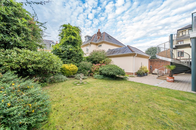 Images for Russell Road, Shepperton, Surrey