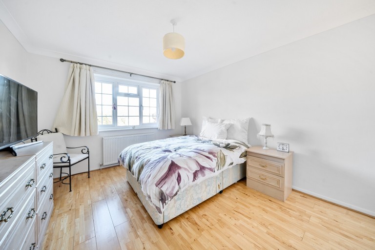 Images for Rydens Park, Walton-on-Thames, Surrey