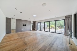 Images for Nightingale Close, Cobham, Surrey