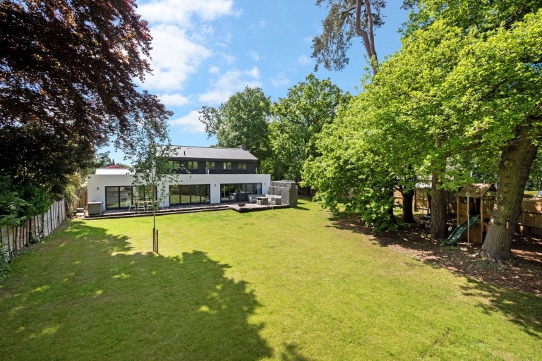 Images for Nightingale Close, Cobham, Surrey