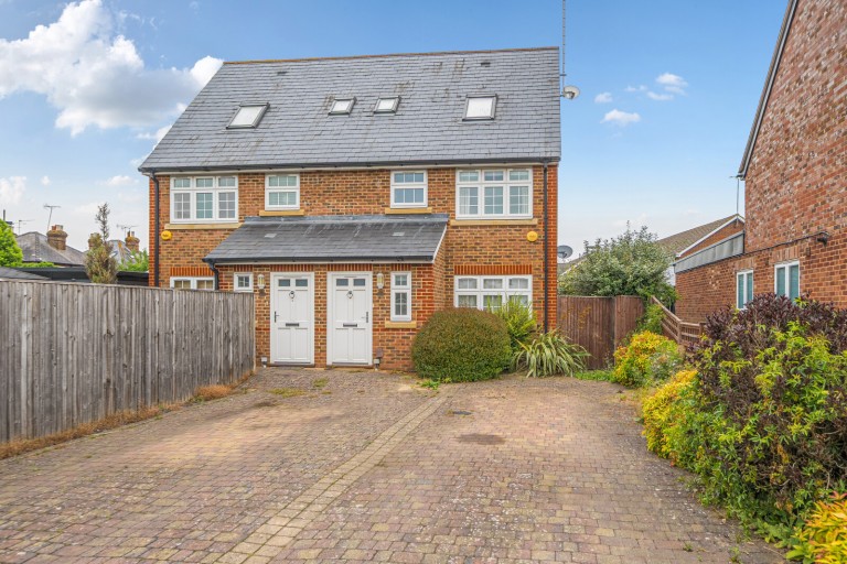 Images for Leigh Road, Cobham, Surrey