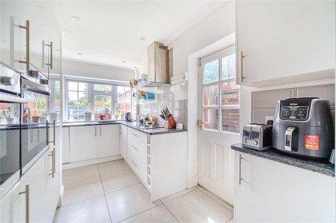 Click the photo for more details of Rembrandt Way, Walton-On-Thames, Surrey