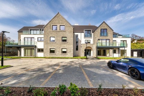 Click the photo for more details of No.9 Barnton Avenue West, Edinburgh