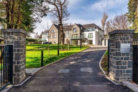 Click the photo for more details of No.9 Barnton Avenue West, Edinburgh