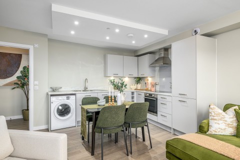 Click the photo for more details of West Shore, Granton