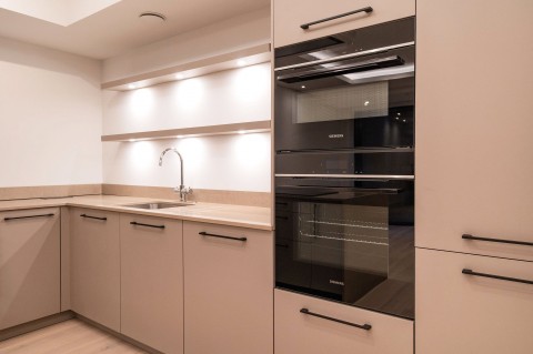 Click the photo for more details of Edinburgh, Midlothian