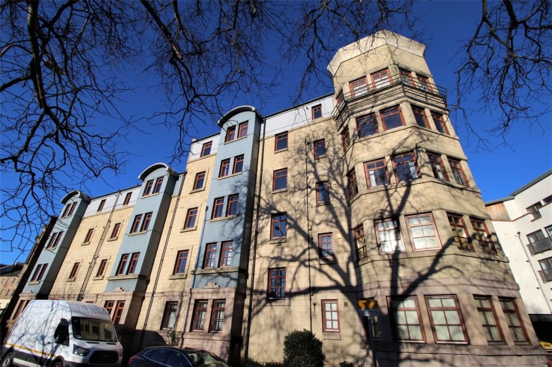 Click the photo for more details of East Cromwell Street, Leith, Edinburgh