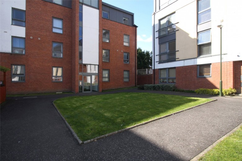Click the photo for more details of Ferry Gait Place, Silverknowes, Edinburgh