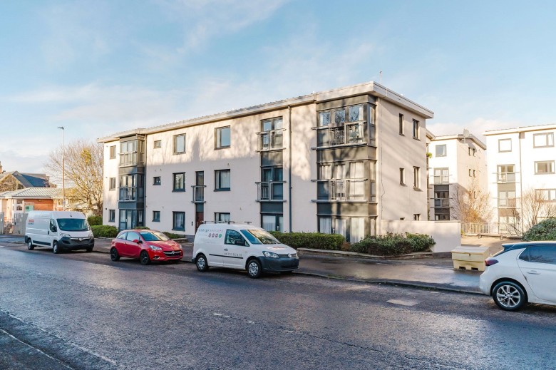 Click the photo for more details of Granton Road, Trinity, Edinburgh