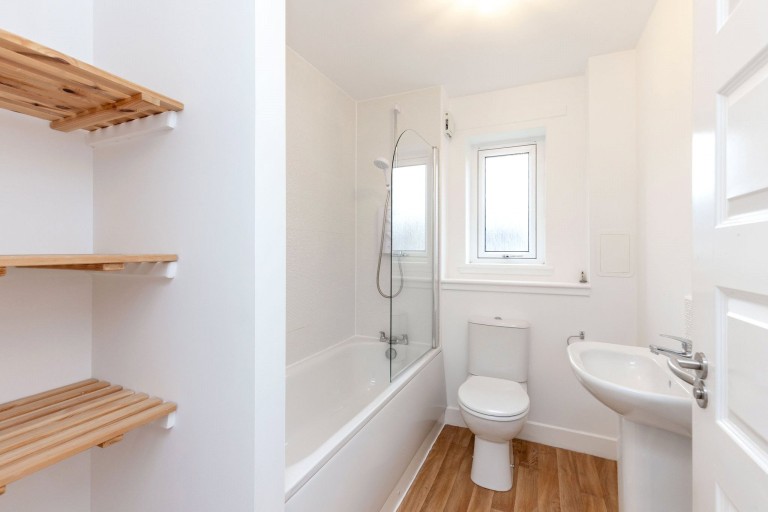 Images for Oaklands Square, Broomhouse, Edinburgh