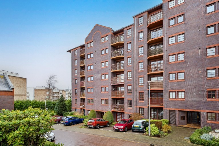 Images for Orchard Brae Avenue, Edinburgh