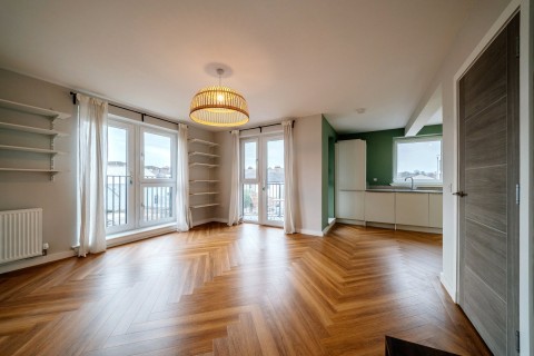 Click the photo for more details of Wintermill Square, Edinburgh