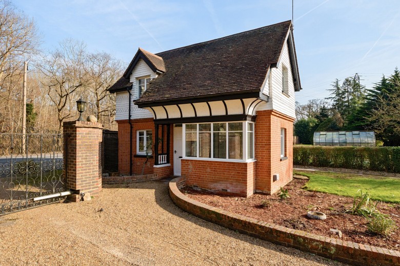 Click the photo for more details of Leatherhead Road, Oxshott, Surrey