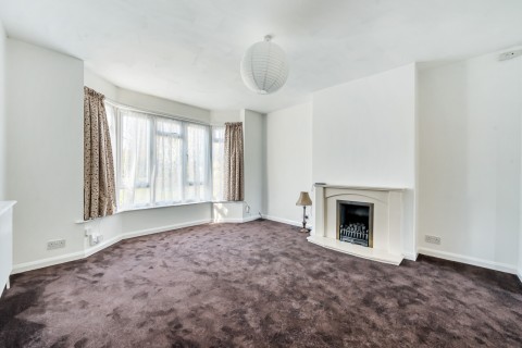 Click the photo for more details of Aragon Avenue, Thames Ditton, Surrey